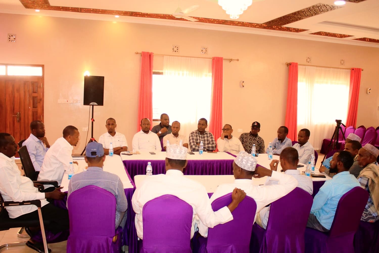 Elwasco CEO, Meets contractors and suppliers